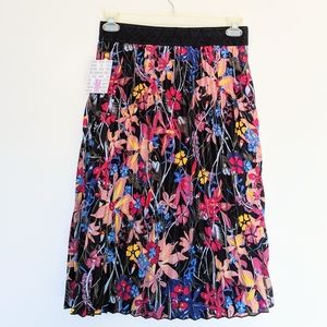 LuLaRoe Jill Pleated Floral Print Skirt Medium NWT